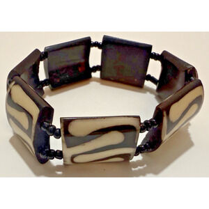 Vintage 1960s Hand Crafted Batik Bovine Bone Stretch Bracelet